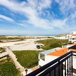 T2 Pool And Terrace, 2 Minutes From Sea, Del Rey, Obidos, E4 Apartment