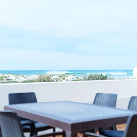 House , Sea And Golf Views E4 *